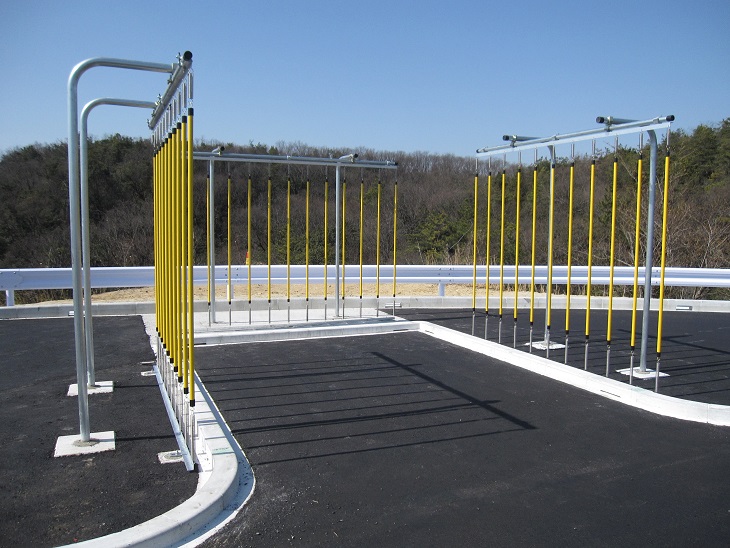 準中型車・普通車兼用立体障害物